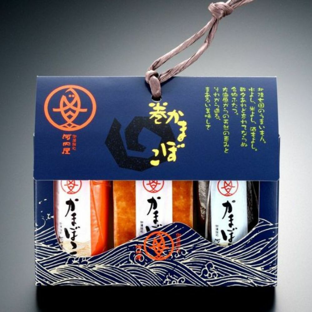 巻かまぼこ３本入りのパッケージ画像です。